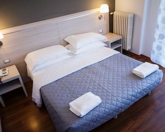 Twelve Hotel - Moncalieri - Schlafzimmer