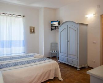 Hotel Sandalyon - San Teodoro