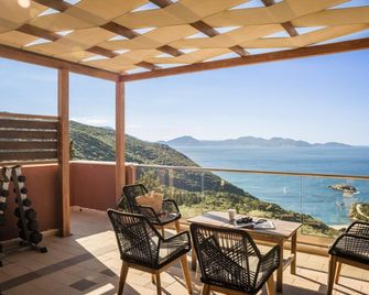 Entheos Private Villa Fiskardo Kefalonia Greece - Fiskardo - Balcony