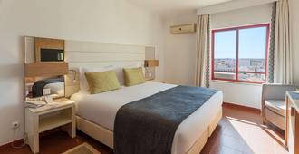 Best Western Hotel Dom Bernardo - Faro - Camera da letto