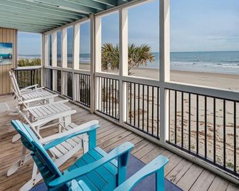 Gorgeous Oceanfront 2 Bedroom Villa - Pawleys Island - Varanda