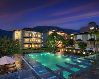 Hotel Barahi - Pokhara - Piscine