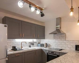 Former 16th Century Inn - In the heart of Macclesfield, gateway to the Peaks - Macclesfield - Cuisine