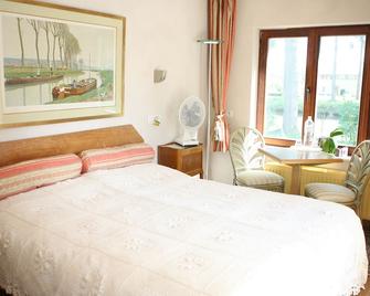 B&B Le Coquin - Bruges - Bedroom