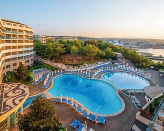 Water Planet Hotel & Aqua Park - אוקורצ'אלאר - בריכה