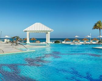 Sandals Royal Bahamian - Couples Only - Nassau - Pool