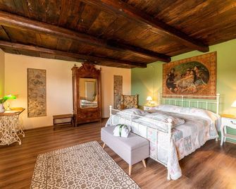 Old Cascina Leronche, Authentic Historic Cottage - Arona - Makuuhuone