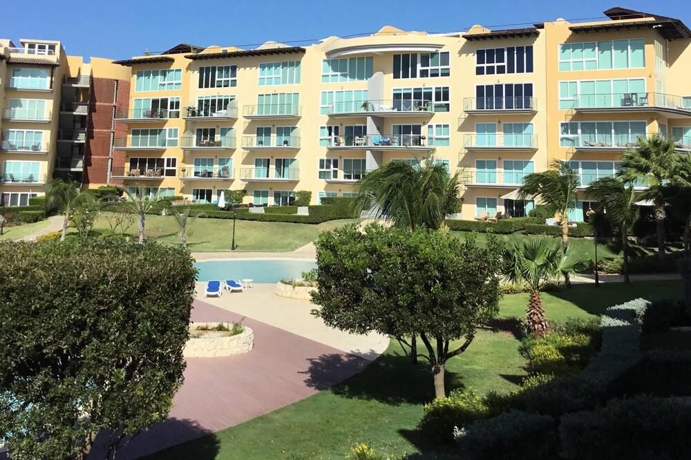 Aruba Eagle Beach 2 Bedroom Oceanfront Condo - Oranjestad - Bygning
