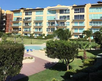 Aruba Eagle Beach 2 Bedroom Oceanfront Condo - Oranjestad - Κτίριο
