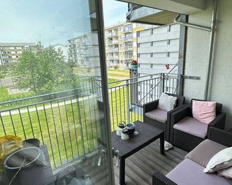 Apartment near shopping center and university - Odense - Balcón