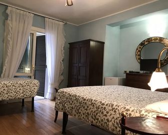 Locanda del Borgo B&B Helios Relais - Nisporto