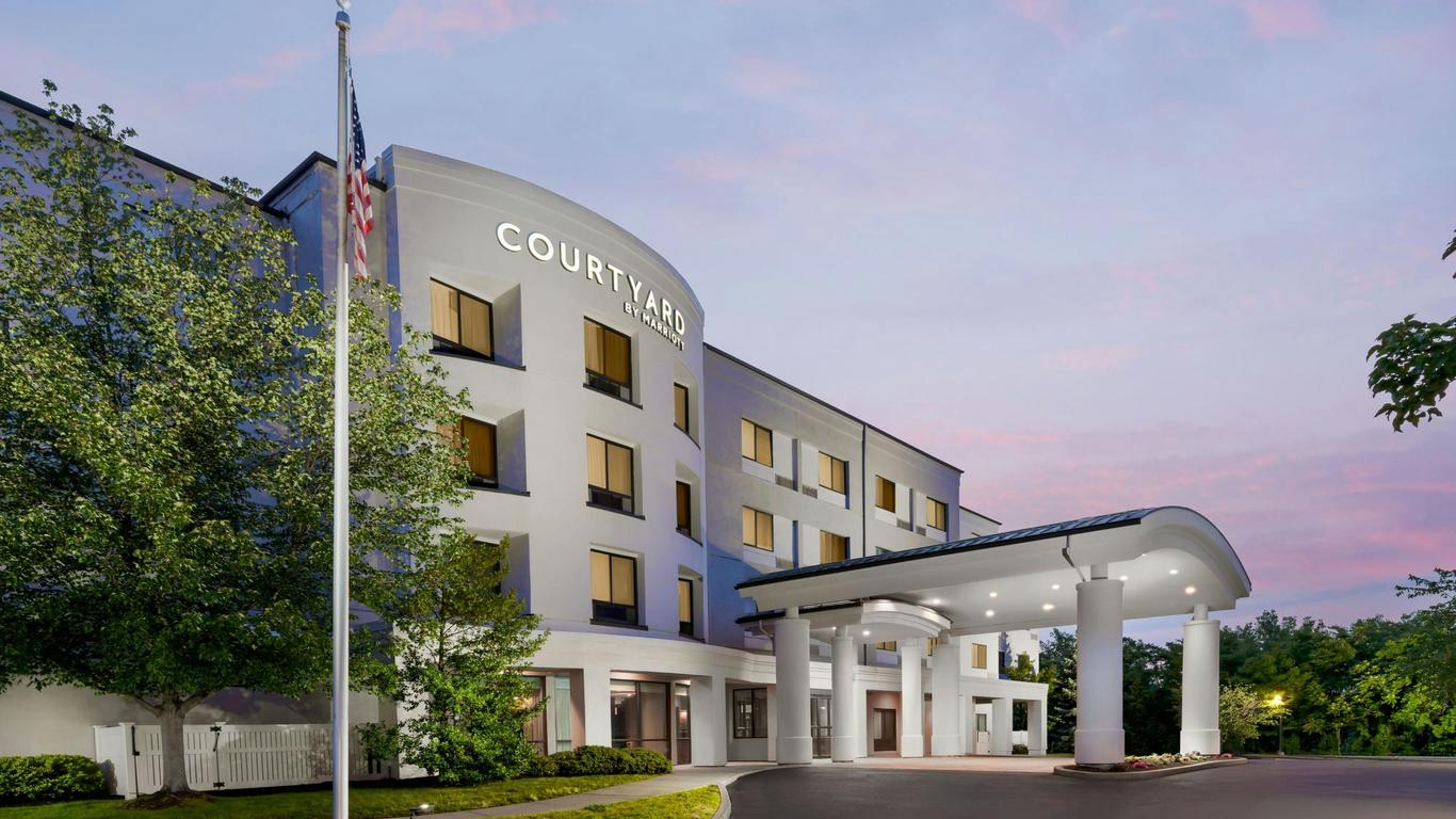 Courtyard by Marriott Hartford Farmington