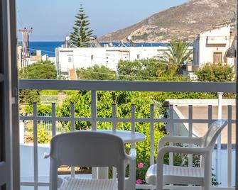 Irene Hotel Leros - Álinda - Balcón