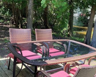 Welcome to the cozy and charming BirchCreek Cottage! NBP-2024-315 - Lion's Head - Patio