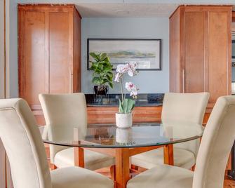 Cozy 3br/2bath vacation house at Lake Travis - Lago Vista - Dining room