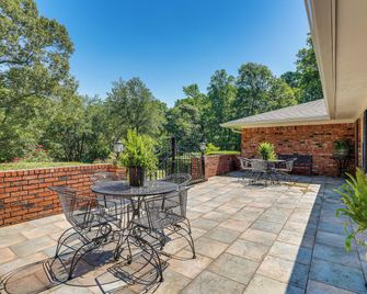 Charming Retreat With Patio Near Grambli - Simsboro - Patio