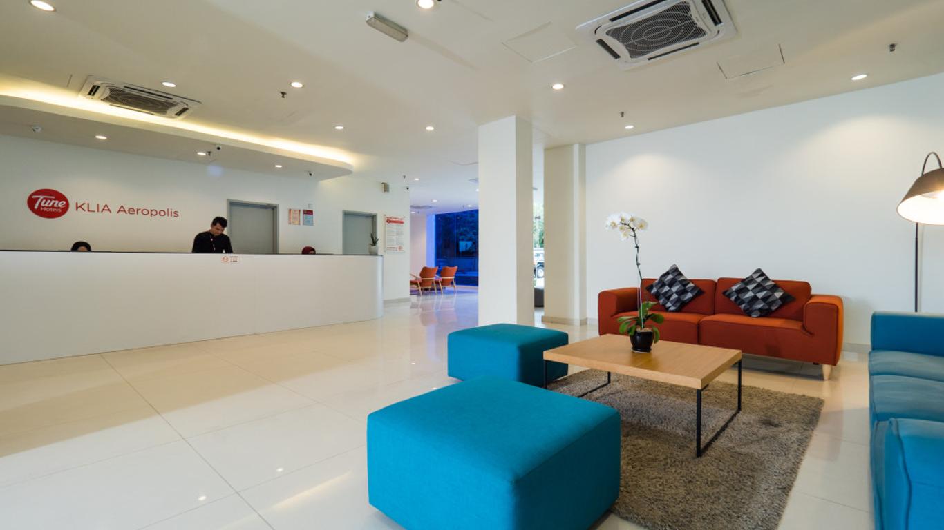 Tune Hotel Klia Aeropolis (Airport Hotel)