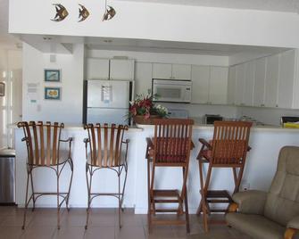 Waterfront 1BR Overlooks Hideaway Beach and Marco River - Marco Island - Dining room