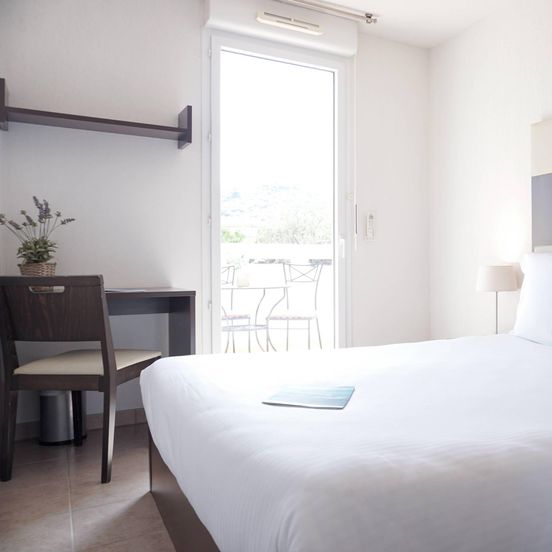 Comfort Aparthotel Six-Fours image 1