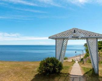 A Fleur de Baie - Baie-Sainte-Catherine - Plage