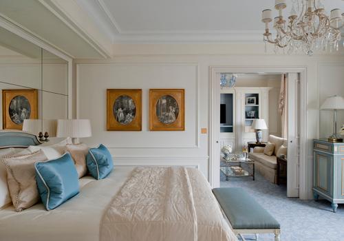 Four Seasons Hotel George V from $63. Paris Hotel Deals & Reviews