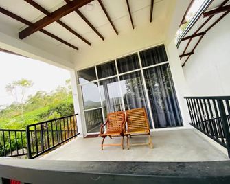 The Tea Tree Resort - Ella - Balcón