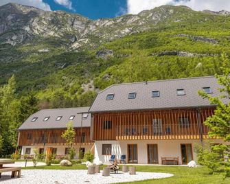 Residence Soca - Soča - Gebäude