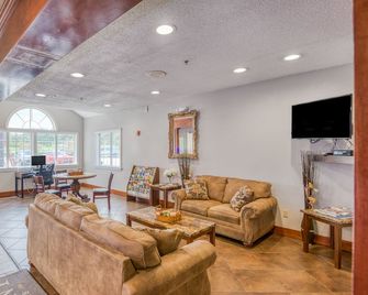 Trident Inn & Suites, Baton Rouge - Baton Rouge - Living room