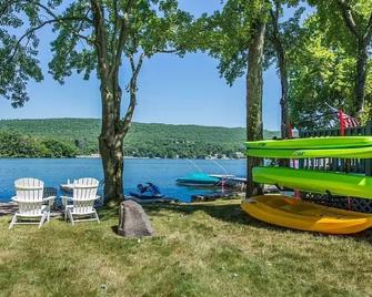 Lakefront Luxury on Greenwood Lake - West Milford - Patio