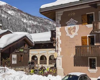 Hotel Du Bourg - Les Avanchers-Valmorel - Edificio