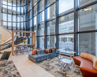 Hilton Garden Inn Toledo Downtown - Toledo - Lounge