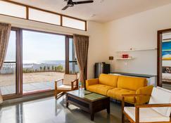Sea View Resort - Malpe - Living room