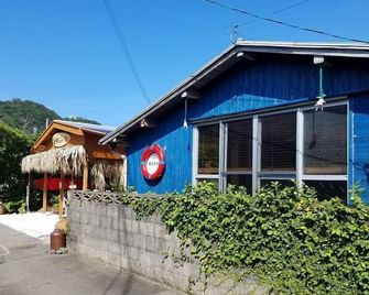 House Hotel Amami Minpaku Mura & Sauna - Amami