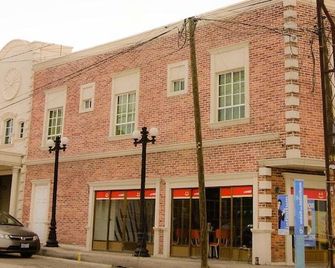 Hotel Arribo - Lagos de Moreno - Gebouw