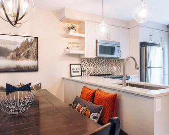 L'E S'O U S - B O I S ° Spa and fresh air - Saint-Faustin-Lac-Carré - Essbereich