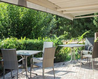 Hotel Forsthof - Sankt Johann im Pongau - Patio