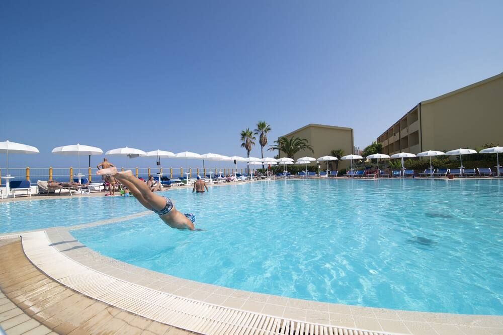 بوجيو دي تروبيا