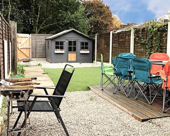 Garden Villa - Stafford - Patio