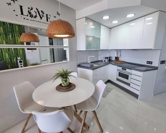 Estudio vistas campo golf y piscina - Torremolinos - Keuken