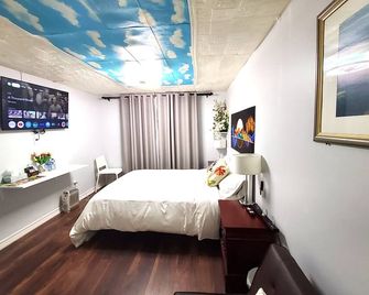 Cozy and Quiet Homestay with Private Bathroom - טורונטו - חדר שינה