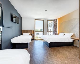 B&B HOTEL Saintes - Saintes - Спальня