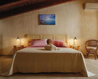 Le mansardine - Vasto - Habitación