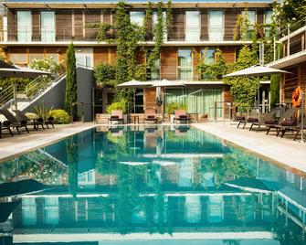 Courtyard by Marriott Montpellier - Montpellier - Pool