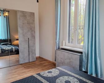 Villa Lorenzo - Casorate Sempione - Habitación