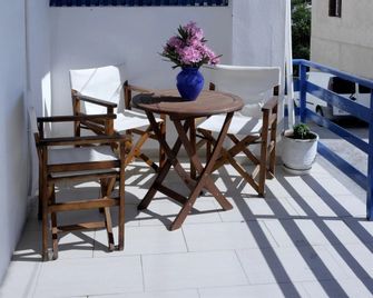Corali Hotel - Adamantas - Balcón