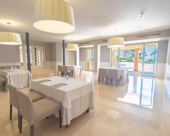 ساجيرو هوتل سبا آند ويلنيس - بلاتجا دو أرو - مطعم