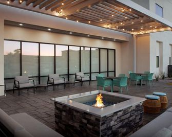 Home2 Suites by Hilton El Paso East Loop 375 - El Paso - Budynek