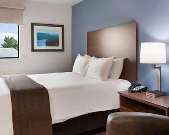 Stylish Room w/ Kitchen Just Minutes from Valleyfair Park! - Shakopee - Slaapkamer
