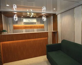 Suchieta Inn - Mumbaj