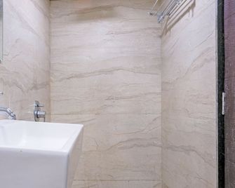 Hotel Bkc Corporate Inn - Bombay - Baño